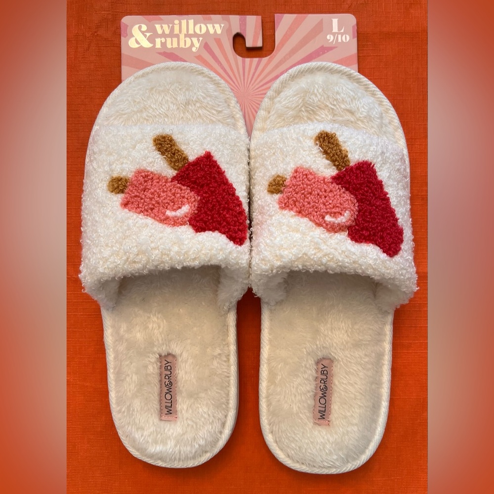 NWT Whimsical Willow & Ruby plush popsicle slippers in Women’s Large (9-10)